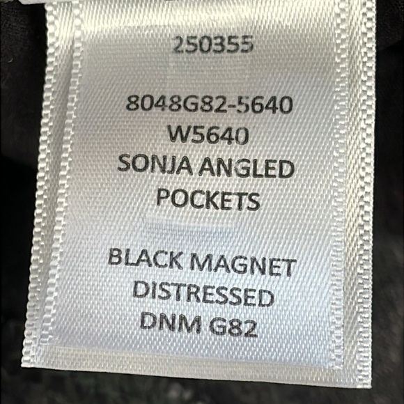 New Paige Sonja Angled Pockets Jeans Black Magnet Distressed Denim Sz 31 - Picture 14 of 14